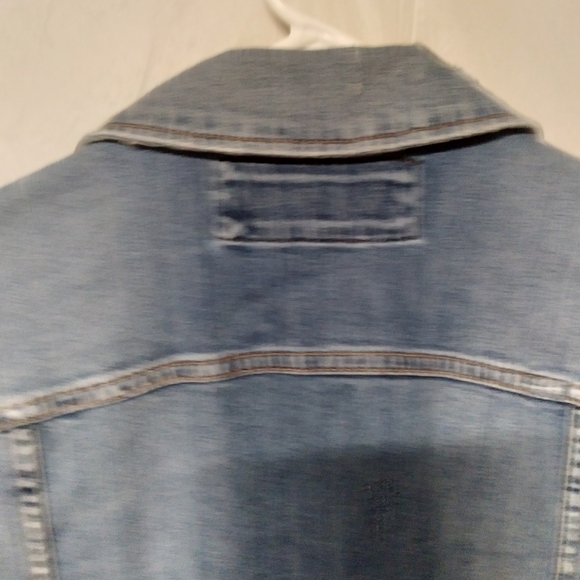 EXPRESS rose embroidered denim jacket - Picture 9 of 15